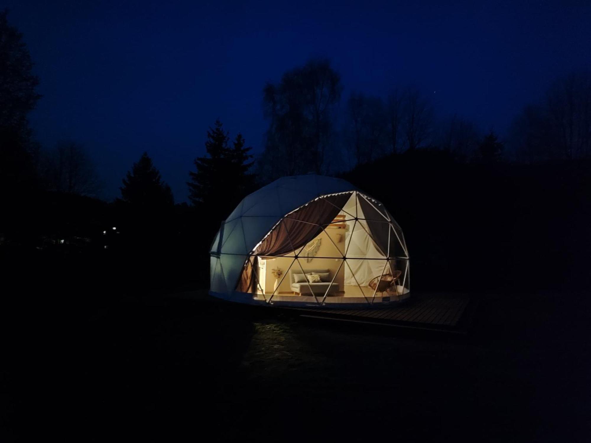 Forrest Glamp Hotel Mieroszow Exterior foto